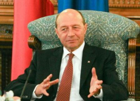Băsescu nu lasă TVA la 5%: "O să îndrept gafa"